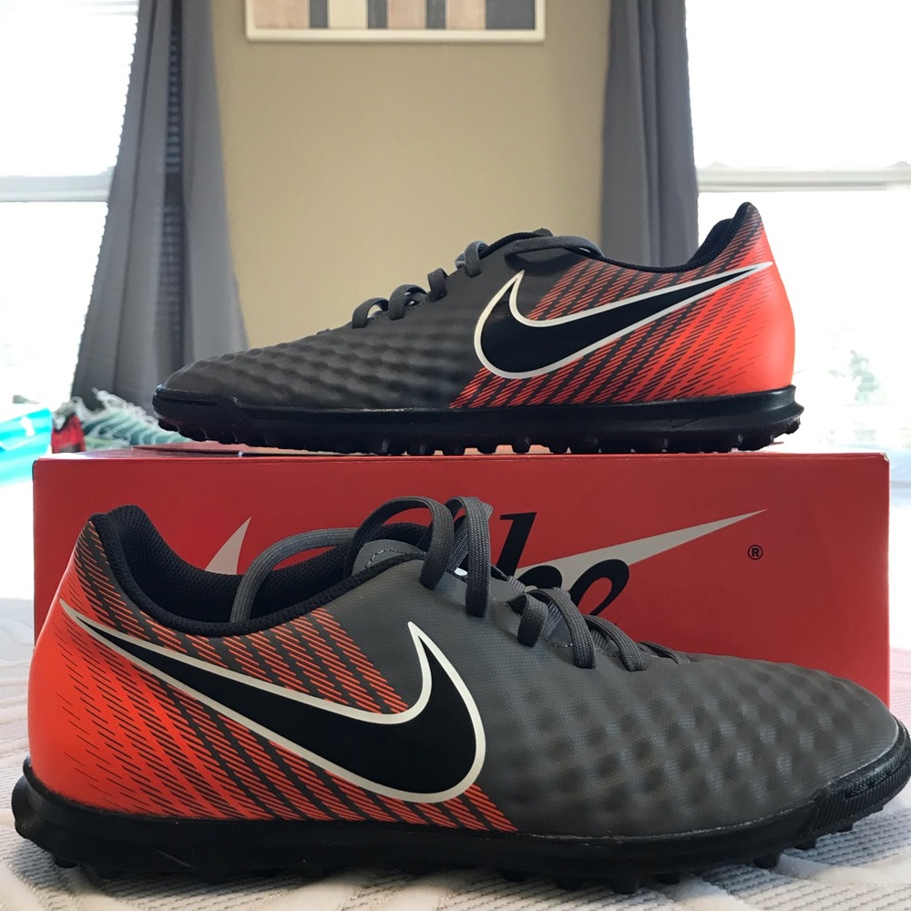 NIKE MAGISTA OBRAX 2 CLUB SOCCER TURF AH7312-080